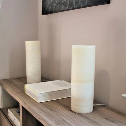 White Cylindrical Onyx Table Lamp, Minimalist Stone Lamp, Nightstand Lamp, Funky Bedside Lamp, Desk Lamp, Decorative Lamp, 4 "W X 12 "H X 4 "D, Accent Lamp for Living Room, Bedroom (Single-One Lamp)